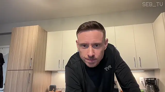 seb_tv élő XXX-chatje