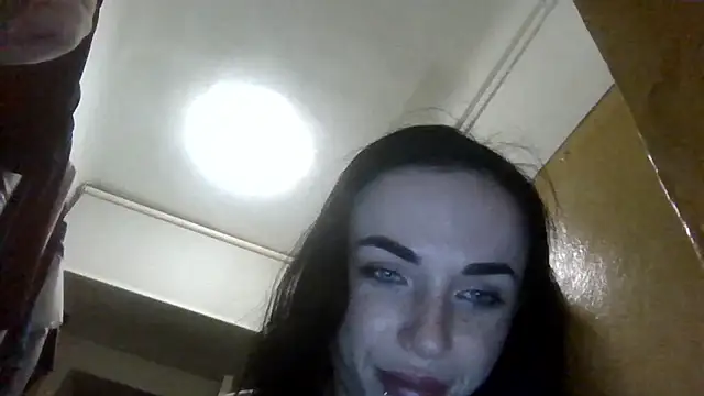 Trinsy_Love – Naživo XXX chat