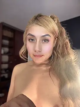 _Danna Adlı Modelin Canlı XXX Sohbeti