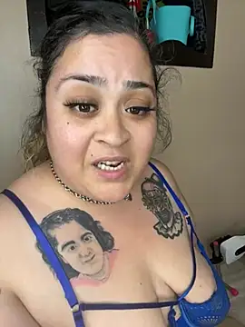 Chat +18 de Tillymarie ao vivo
