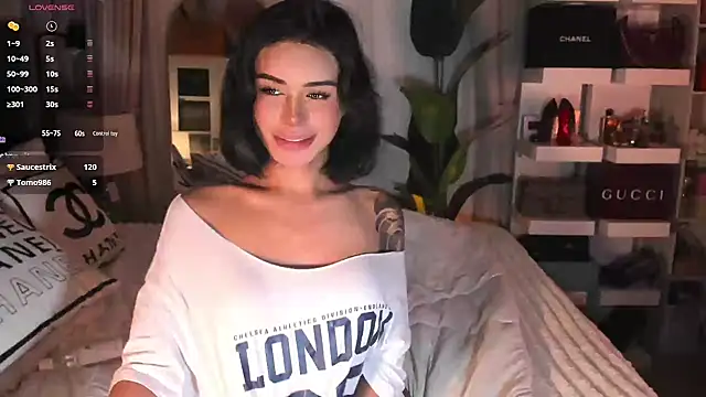 دردشة ParisianDoll الجنسية المباشرة