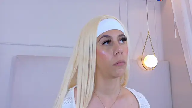 Chat +18 de ZoeyPetit ao vivo