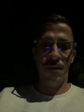 XXX chat uživo modela MeladoDiMel
