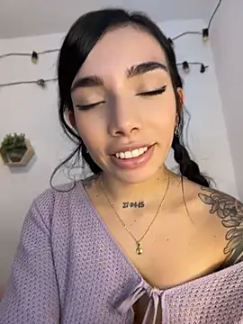Chatroom XXX en direct de milasantana_