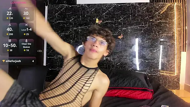 Adrian_Wolfn Live XXX chat