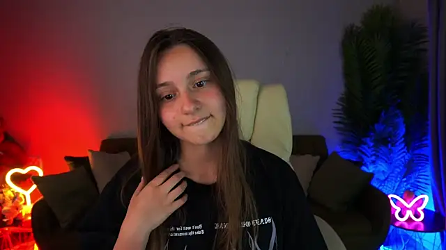Živý XXX chat TinyNatalie