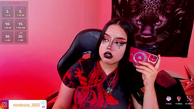 Živý XXX chat Nicolle_Ruizz