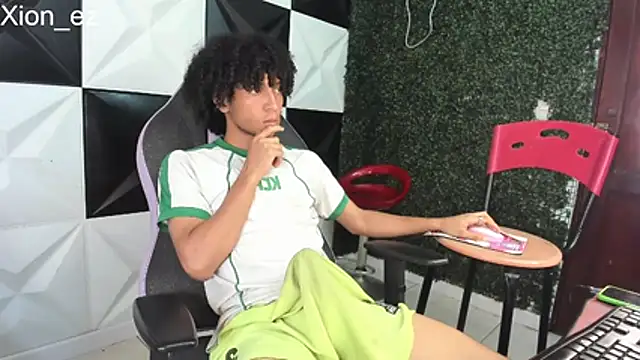xion_ez's Live XXX Chat