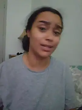 cinnaminnie live XXX chat