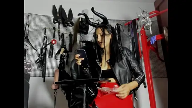 Evil_sammy Live XXX-chat
