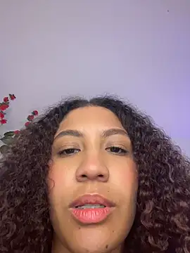 Živý XXX chat Daphnne_Curly