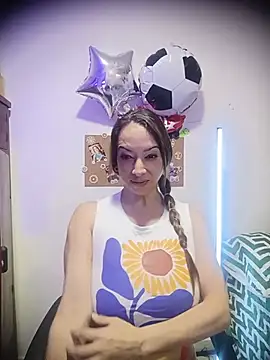 Cristal_BigTits XXX чат на живо