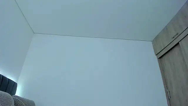 im_sarah34's Live XXX Chat