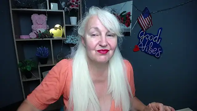 BlondyLeeBest Chat XXX in diretta