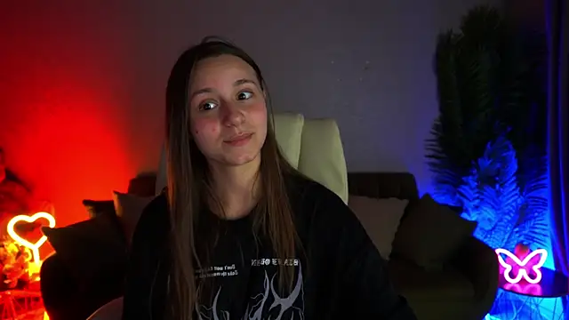 TinyNatalie's Live XXX Chat
