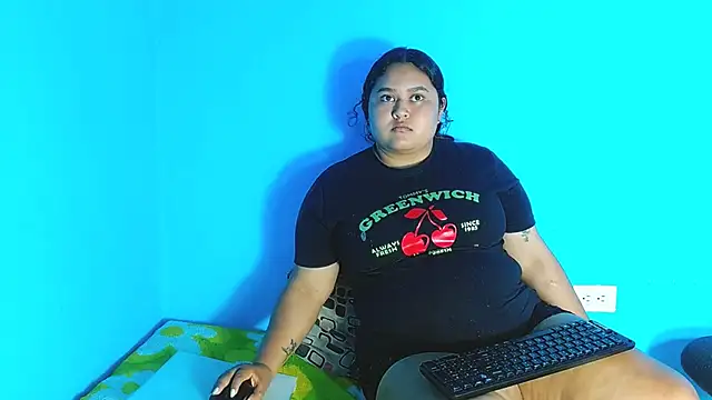 xxxsarahot250316's Live XXX Chat