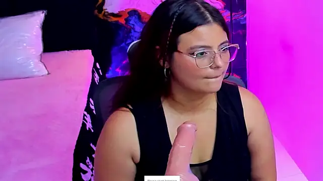 Miss_Kloee's Live XXX Chat