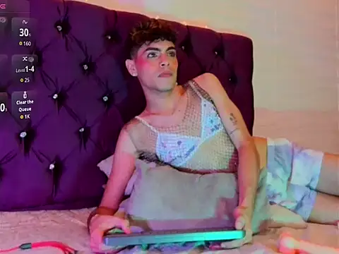 Nicolass_23's Webcam Show