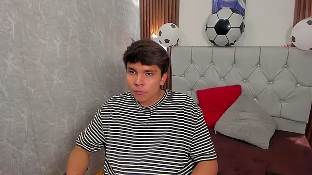 Thiago_Kozak 라이브 XXX 채팅