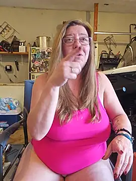 Živý XXX chat MsShelby40