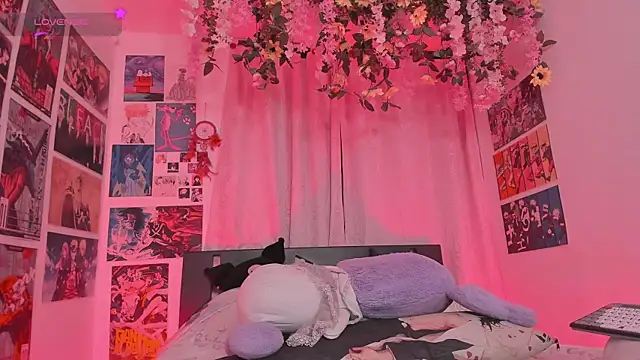 XXX chat uživo modela MissCurvyTop