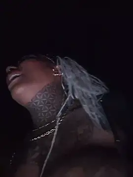 צ'אט XXX בשידור חי של DarkDea