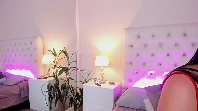 Tiffanny_Gomez XXX чат на живо