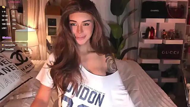 Chat XXX en directo de ParisianDoll