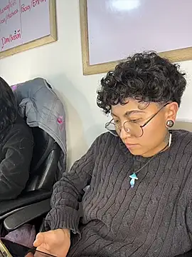 ian_mathias_'s Live XXX Chat