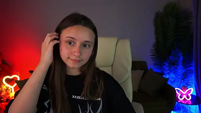 TinyNatalie Live XXX-chat