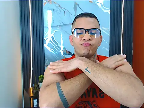 Živý XXX chat cristhian_gamboa