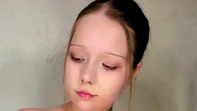 MelMooon's Live XXX Chat