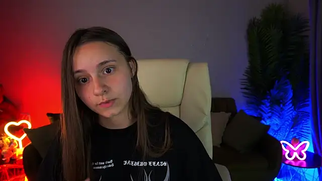 TinyNatalie Live XXX-chat