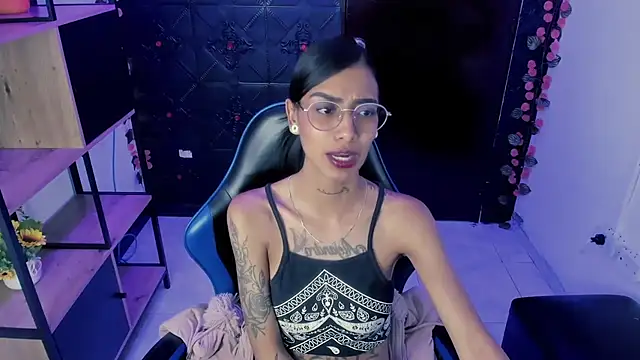 Chat XXX en directo de KarlaSlutSkinny__