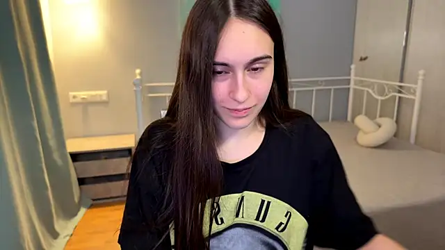 AliceKollttn Live XXX chat