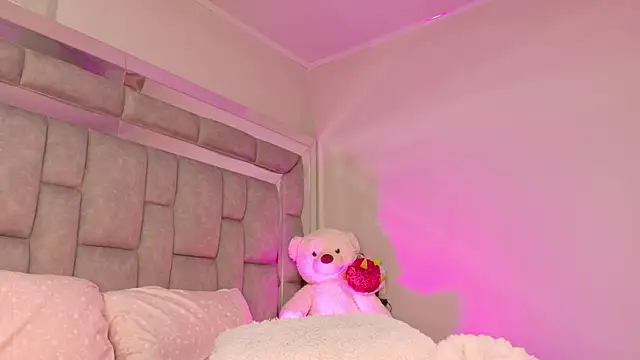 Онлайн чат XXX smiling__girl2
