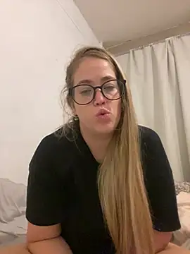Chat +18 de roblondie ao vivo