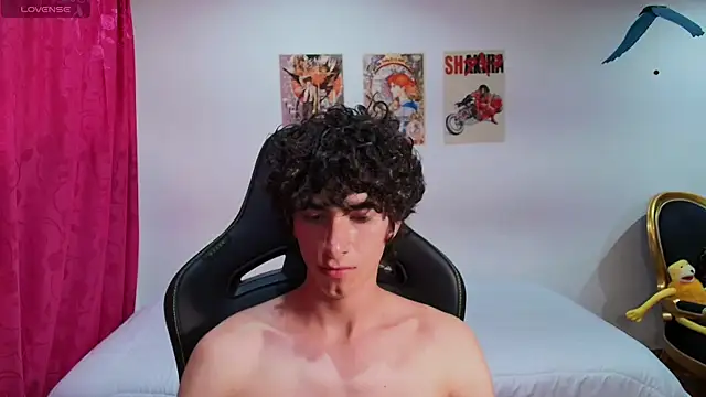 XXX chat uživo modela Nude_Boy18