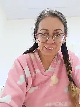 miss_hanna07 Adlı Modelin Canlı XXX Sohbeti