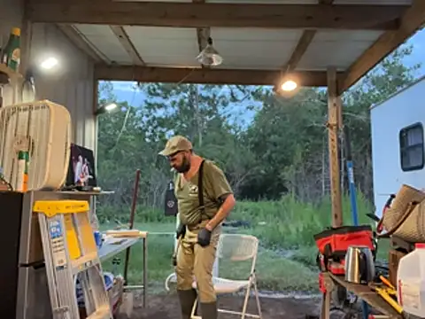 BootsAndCountry Live XXX-Chat