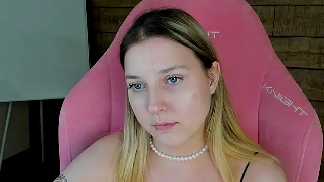 TinnaBurton Chat XXX in diretta