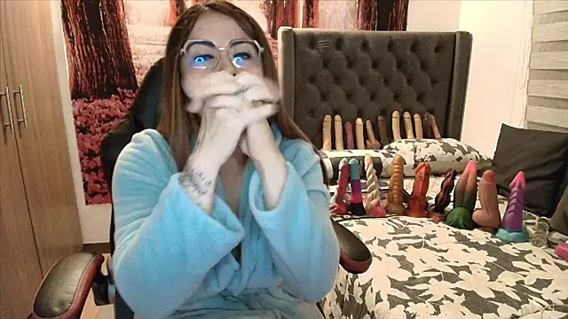 sofia23dirty Adlı Modelin Canlı XXX Sohbeti