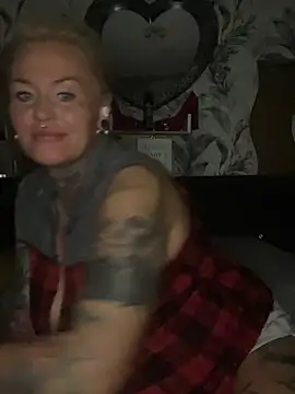 InkedMissLaBaehm Live XXX-Chat