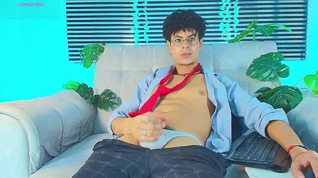 ThiiagoSaeenz Live XXX Chat