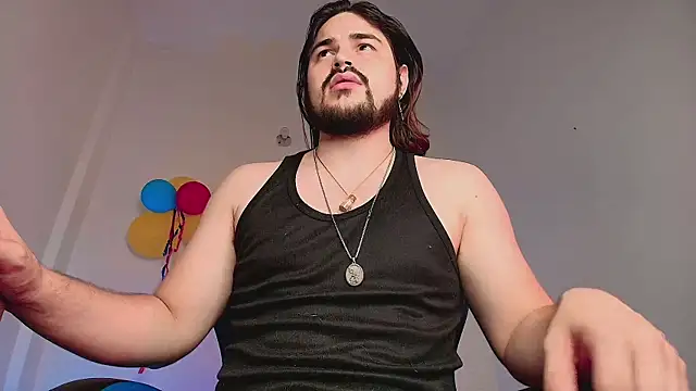 Derek_Vow Adlı Modelin Canlı XXX Sohbeti