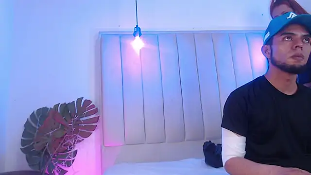 XXX chat uživo modela aji_golds