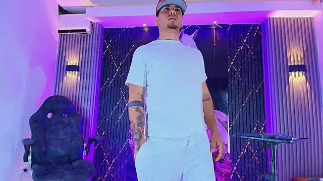Iam_Josue-'s Live XXX Chat