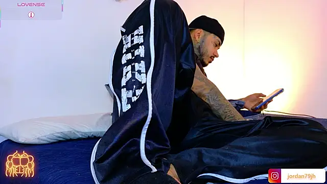 JordanSmiith_ Adlı Modelin Canlı XXX Sohbeti