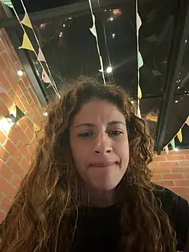 Chat +18 de alana15 ao vivo