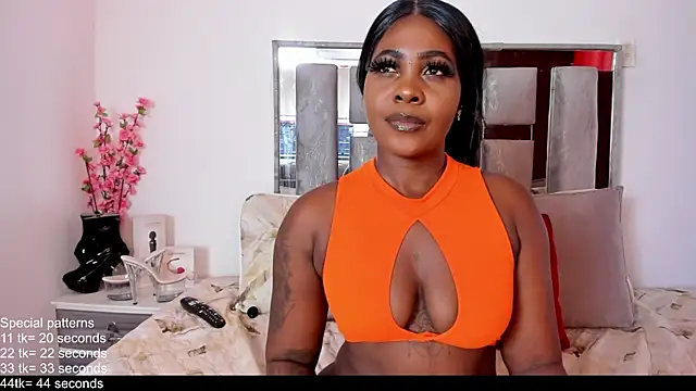 EmilyRooa1's Live XXX Chat
